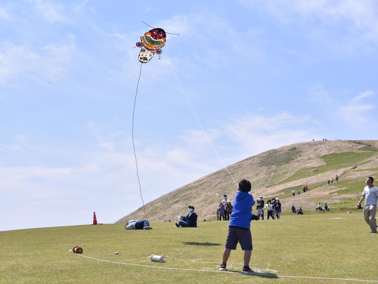 Baramon Kite-flying Competition-1