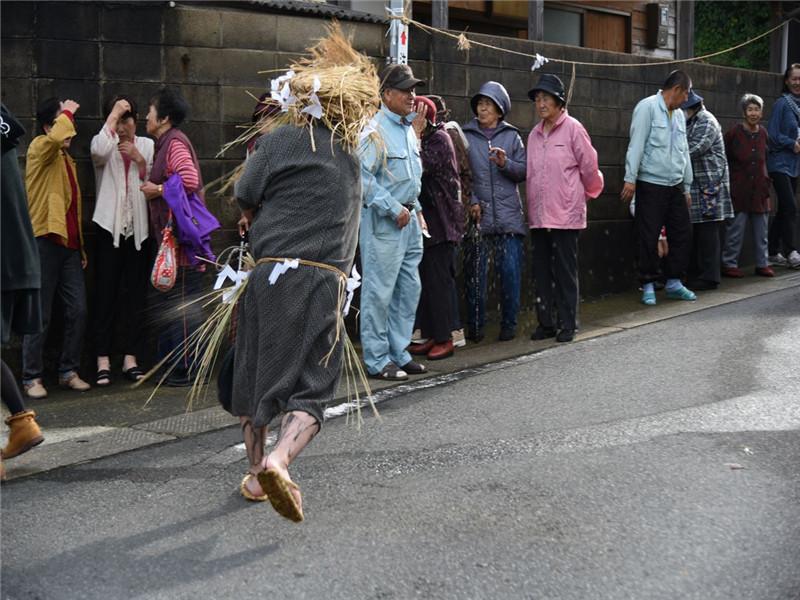 Daihogo no Zunauchi (sand throwing)-4