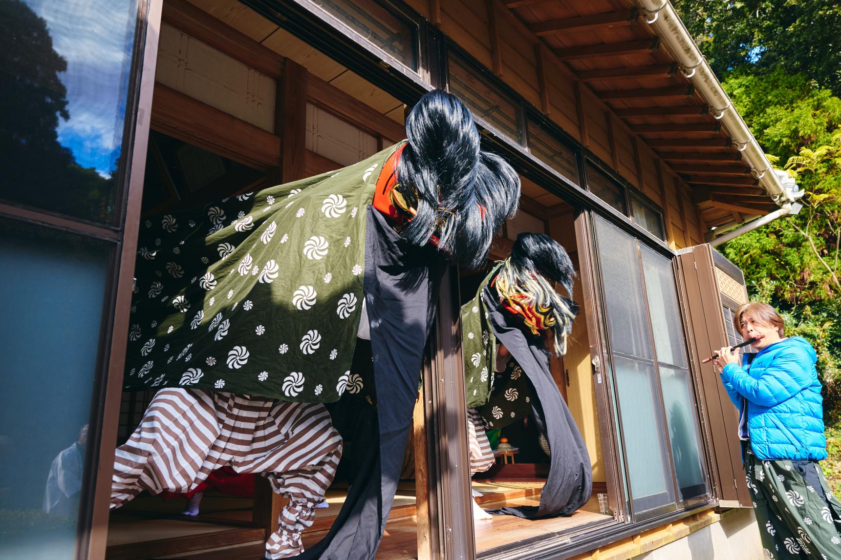 貝津の獅子こま舞（県指定無形民俗文化財）-4