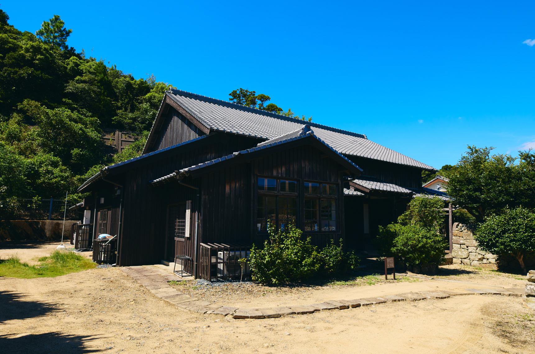 Hisaka Island Tourist Information Center-5