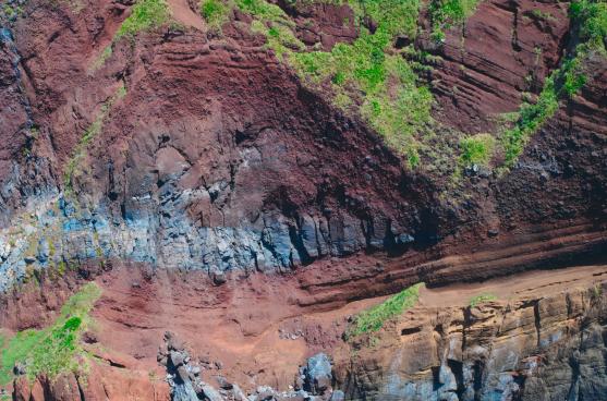 嵯峨島火山海食崖-7