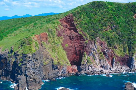 嵯峨島火山海食崖-5