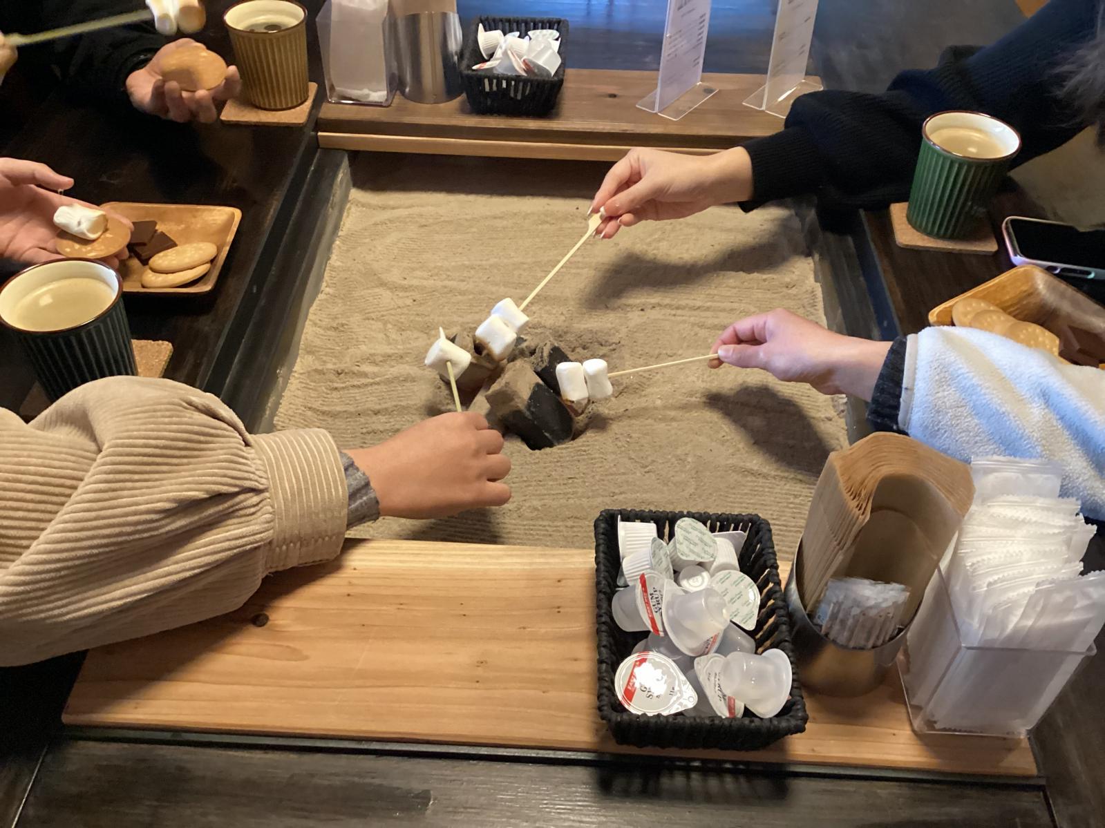 アウトドアカフェ 島の山小屋-1