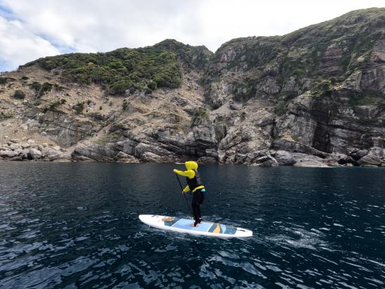 喧騒から離れた海上で、癒しのSUPクルージング-2