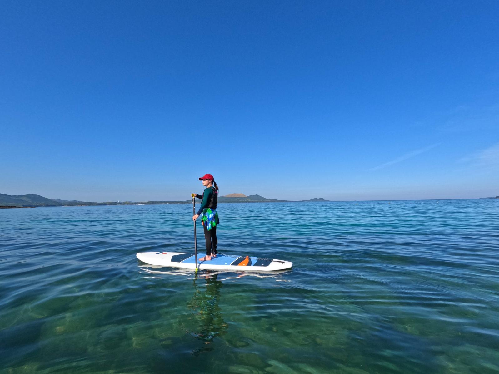 喧騒から離れた海上で、癒しのSUPクルージング-1