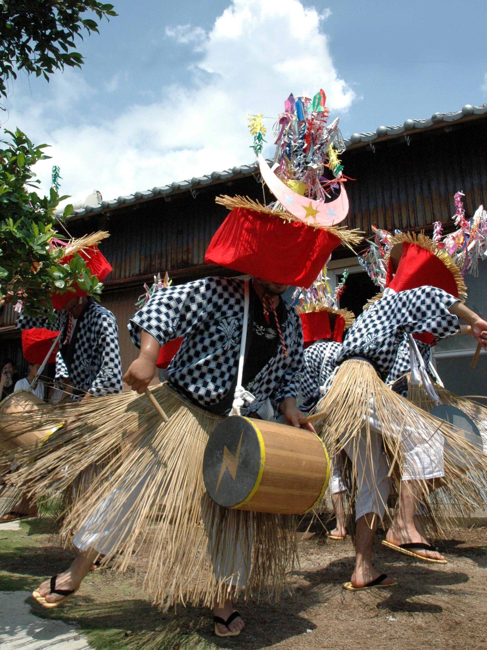 Touching Traditions and History